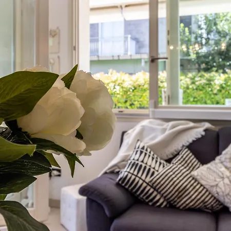 - 100 Mt Dal Mare Villetta Con Giardino Privato E Parcheggio